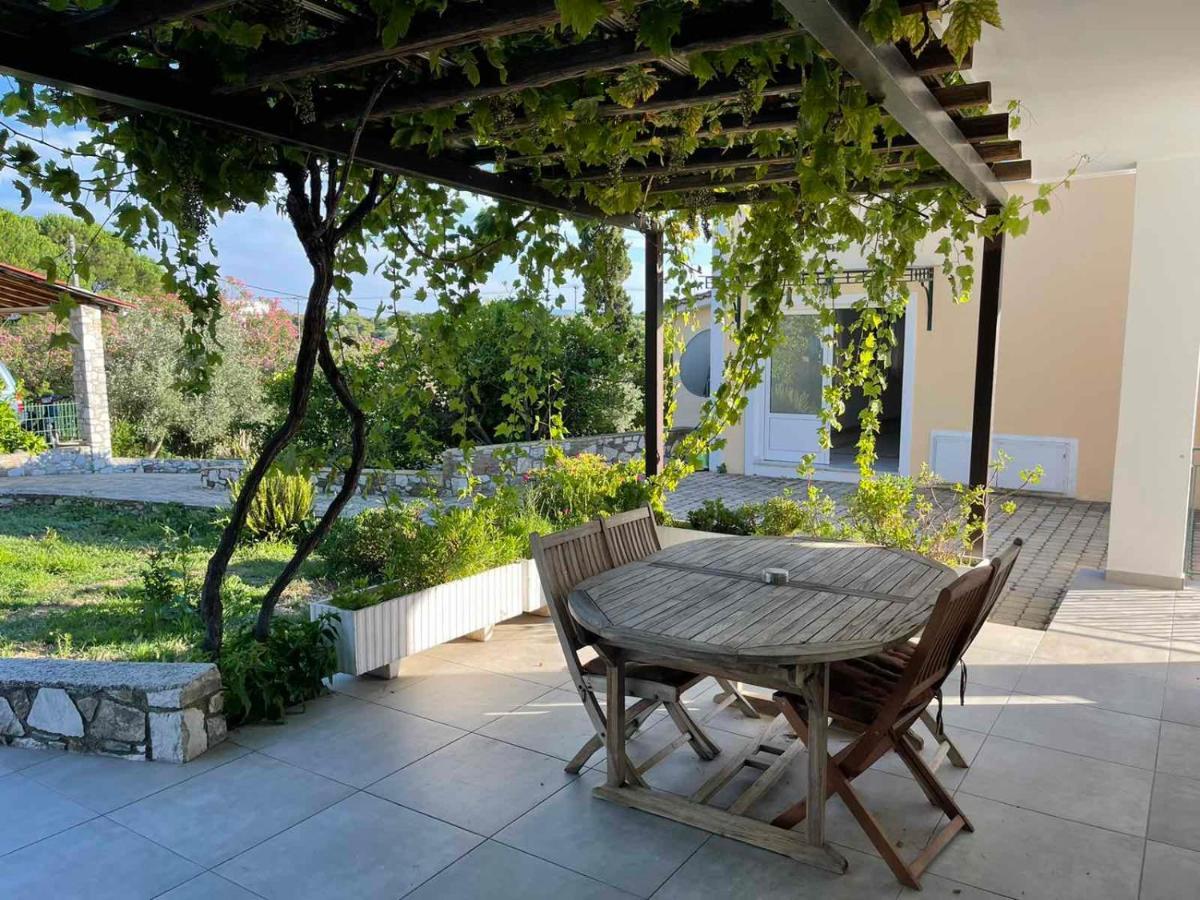 Sunset Studios & Apartments Кукунариес Екстериор снимка