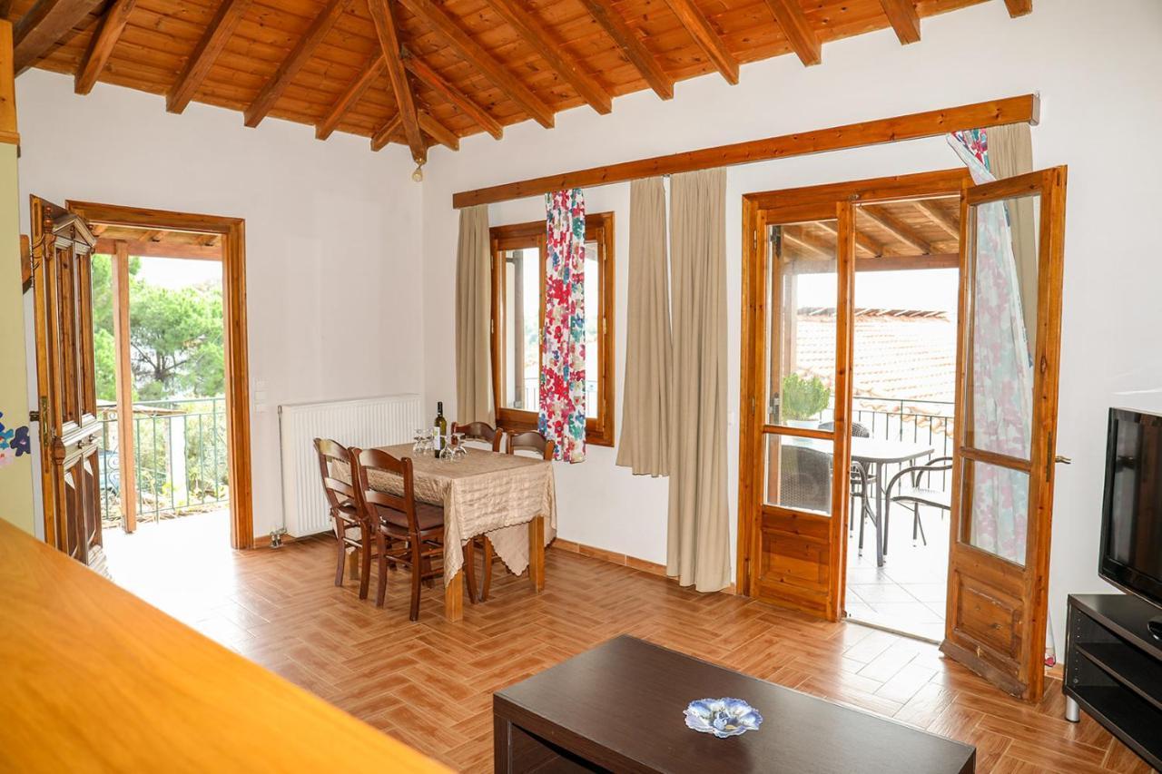 Sunset Studios & Apartments Кукунариес Екстериор снимка