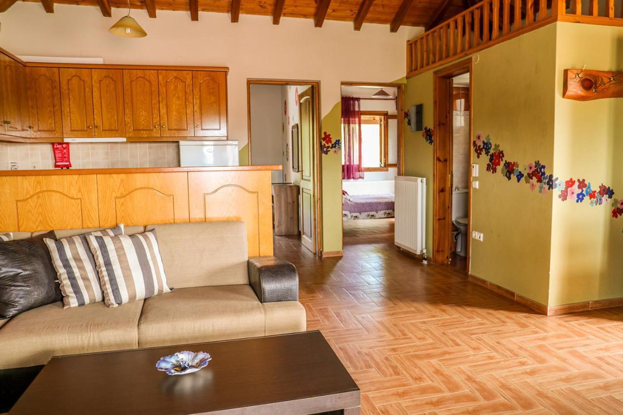 Sunset Studios & Apartments Кукунариес Екстериор снимка
