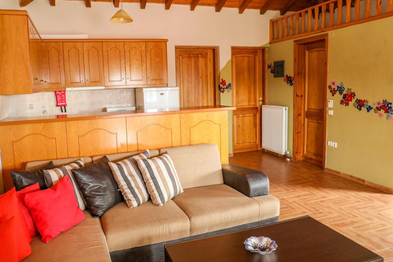 Sunset Studios & Apartments Кукунариес Екстериор снимка