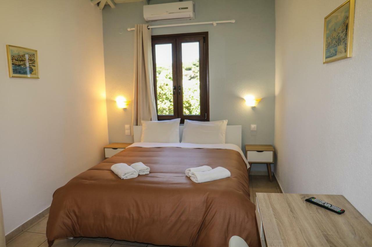 Sunset Studios & Apartments Кукунариес Екстериор снимка